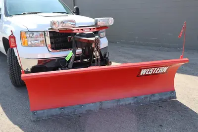 2013 GMC 2500 HD PICKUP TRUCK | Levy Recovery Group (8)