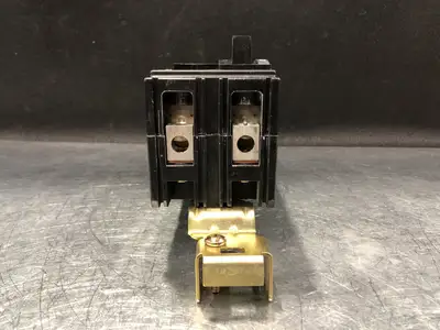 USED SQUARE D FA26040AC
