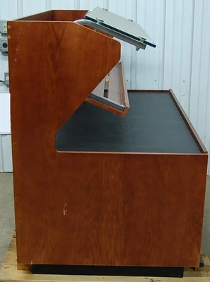 142-0522 5’ Dry Bakery Display Case