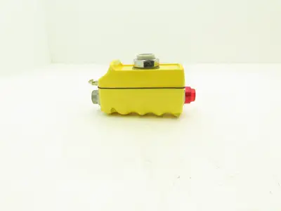 Fleetguard 9001AEQ3438 Seriplex One Hole Pushbutton Pendant Station Lot of 5