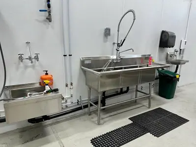 Vortex Sink & Work Table