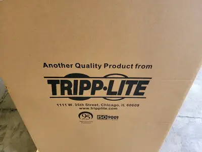 NEW TRIPP-LITE SR18UB