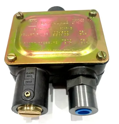 NEW BARKSDALE 9048-3 PRESSURE SWITCH 100-1500 PSI 90483