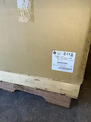 NEW ALLEN BRADLEY POWERFLEX 400 DRIVE 200 HP DRIVE 22C-D260A103 STOCK S-230