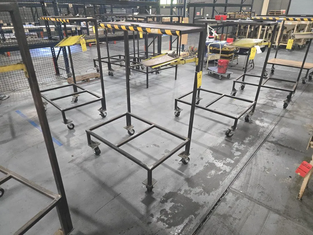 (1)Rolling Pallet Stand
