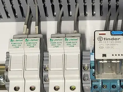 25kV 1200A 3ph Switchgear Unit w/ (2) Power Vac Breaker VB1 27.0-16-0