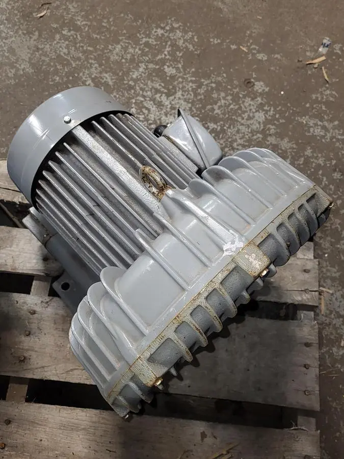 USED FUJI ELECTRIC FUJI ELECTRIC REGENERATIVE BLOWER VFC604A-7W 3PH 200-230 / 460V