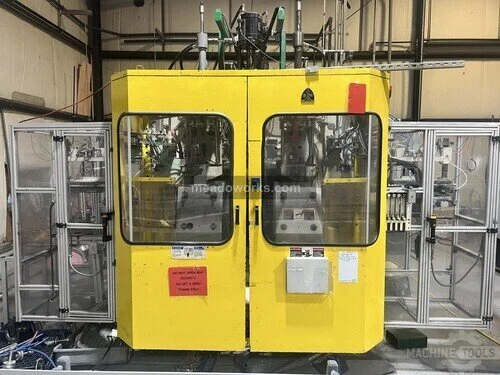 Used 2002 UNILOY BW 3000 DE Blow Molding Machines Illinois US | Meadoworks #1496570
