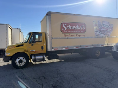 Used 2005 INTERNATIONAL 4300SBA4X2 Box trucks Ohio US | Miedema Asset Management Group #1578289