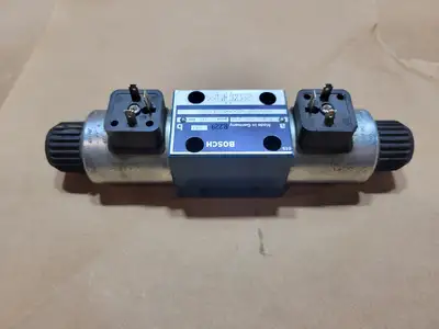 Used BOSCH 0 810 091 212 Parts (Hydraulics and Pneumatics) British Columbia CA | Lenmark #1440822