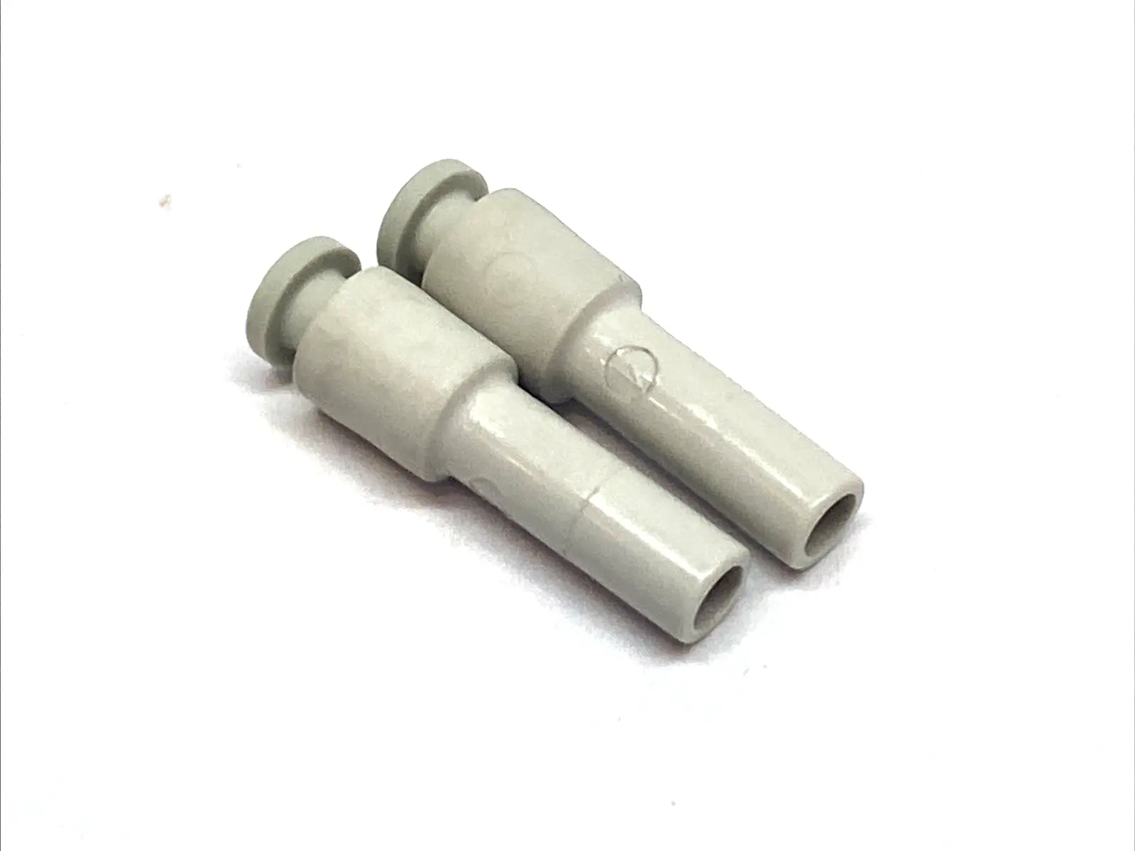 USED SMC PLUG-IN REDUCER 4MM TUBE 6MM ONE-TOUCH FITTING LOT OF 2