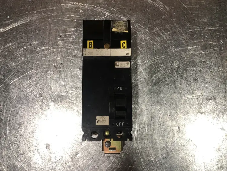 Used SQUARE D FA26015BC Switchgears British Columbia CA | Lenmark #241046