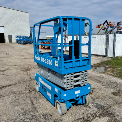 USED 2017 Genie GS-1930