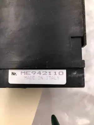 ABB RT-610 100A 3 Pole MCCB Molded Case Circuit Breaker 600VAC/500VDC