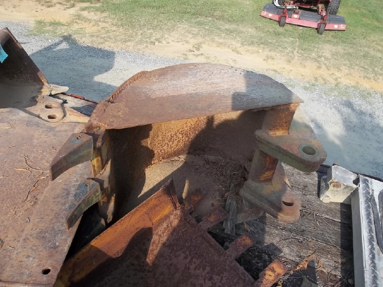 Used OTHER EQUIPMENT BUCKET Earth Buckets North Carolina US | Levan Equipment #1546320