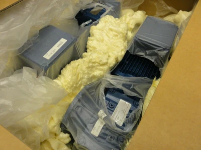 NEW SEW-EURODRIVE SAF77DV132M12/2BMHR
