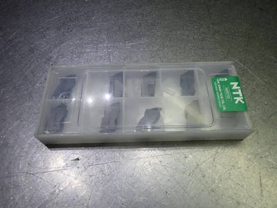 NTK Ceramic Grooving Inserts QTY10 GKN3062R HC2 / HC2GKN3062R (LOC1873D)