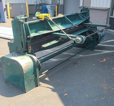 U14507C Wysong 816 shear with squaring table