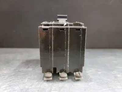 USED SQUARE D QOB320