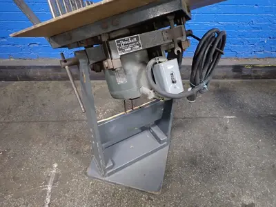 USED THE BRACKETT STRIPPING MACHINE CO U15