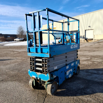USED 2017 Genie GS-2632