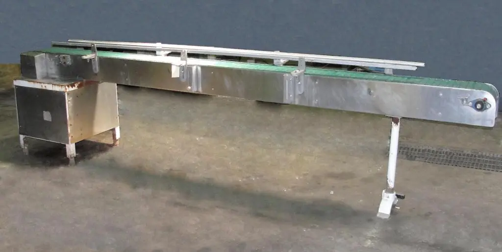 SPC5171  Conveyor 7.5" x 140" table top conveyor