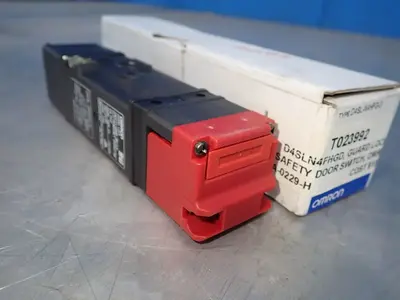 New | in-Stock OMRON D4SLN4HFGD Relays & Switches | HGR 24 #739126