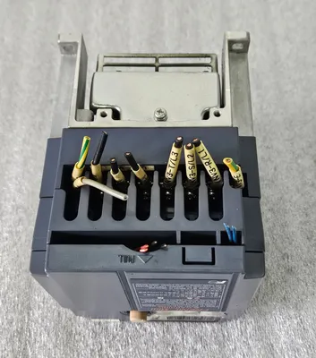 Used FUJI ELECTRIC FRN2.2C1S-2J Electronics & Components Ohio US | Great American Equipment Company #1356804