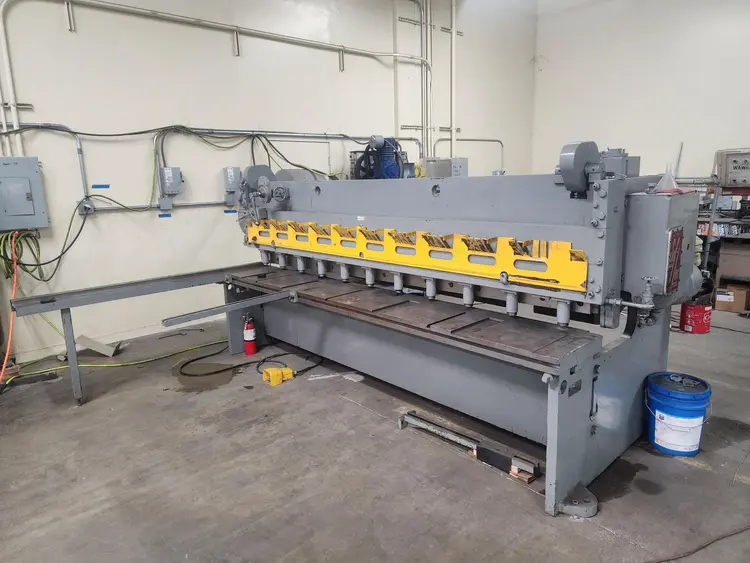 Used 1900 LODGE & SHIPLEY 3/8" X 10 Sheet Metal Shears Texas US | Revelation Machinery #405404