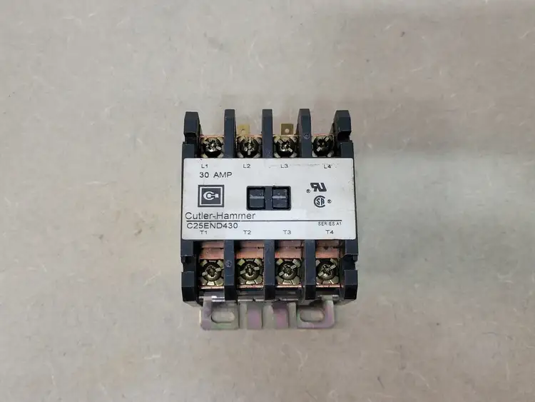 Used CUTLER-HAMMER C25END430 Switchgears British Columbia CA | Lenmark #239914
