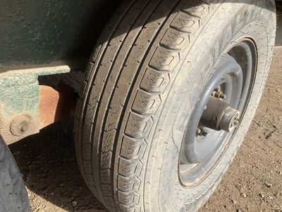 USED 1990 DOOLITTLE TRAILER