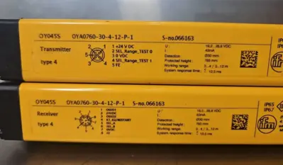 IFM OYA0760-30-4-12-P-1 /OY045S Light Curtain Transmitter & Receiver loc6E4