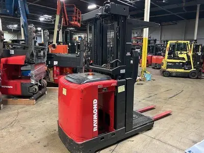 Used 2014 RAYMOND 520OPC30TT Order Pickers Illinois US | Somerset Equipment Sales #1546159