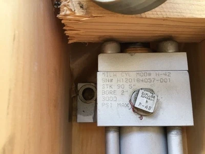 NEW Milwaukee Cylinder H120184057-001