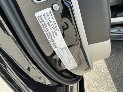 Used 2024 CHRYSLER PACIFICA HYBRID Vans Michigan US | Miedema Asset Management Group #1461350