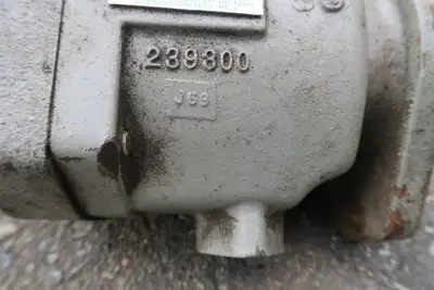 USED VICKERS MPVB10-LS-20-D-11-002