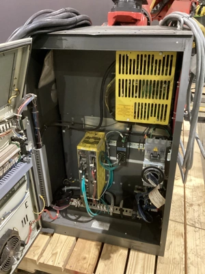 USED 2017 FANUC R-2000IC/210F