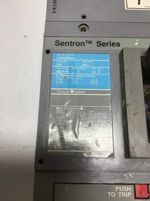 Siemens Sentron JXD63B300 3 Pole Circuit Breaker, 600V, 300A