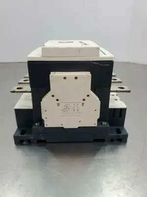 USED Schneider Electric COIL