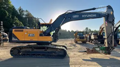 Used 2025 HYUNDAI HX220AL Crawler Excavators North Carolina US | National Equipment Dealers #1422275