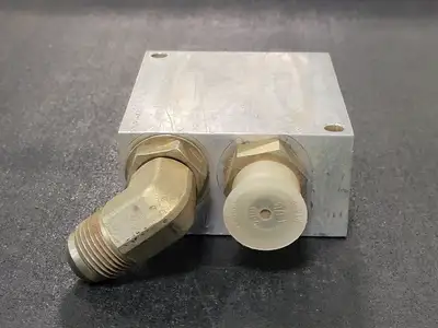 Pneumatic Valve Base No. DSHB3260, 1" NPT Port, Aluminum