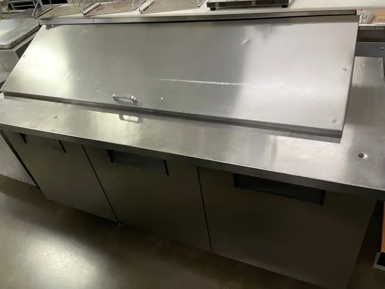 Used True Used True TSSU-72-30M 72" Commercial Refrigerated Sandwich/Salad Prep Table 115V Food Prep Tables Illinois US | Falcon Restaurant Supply #1376401