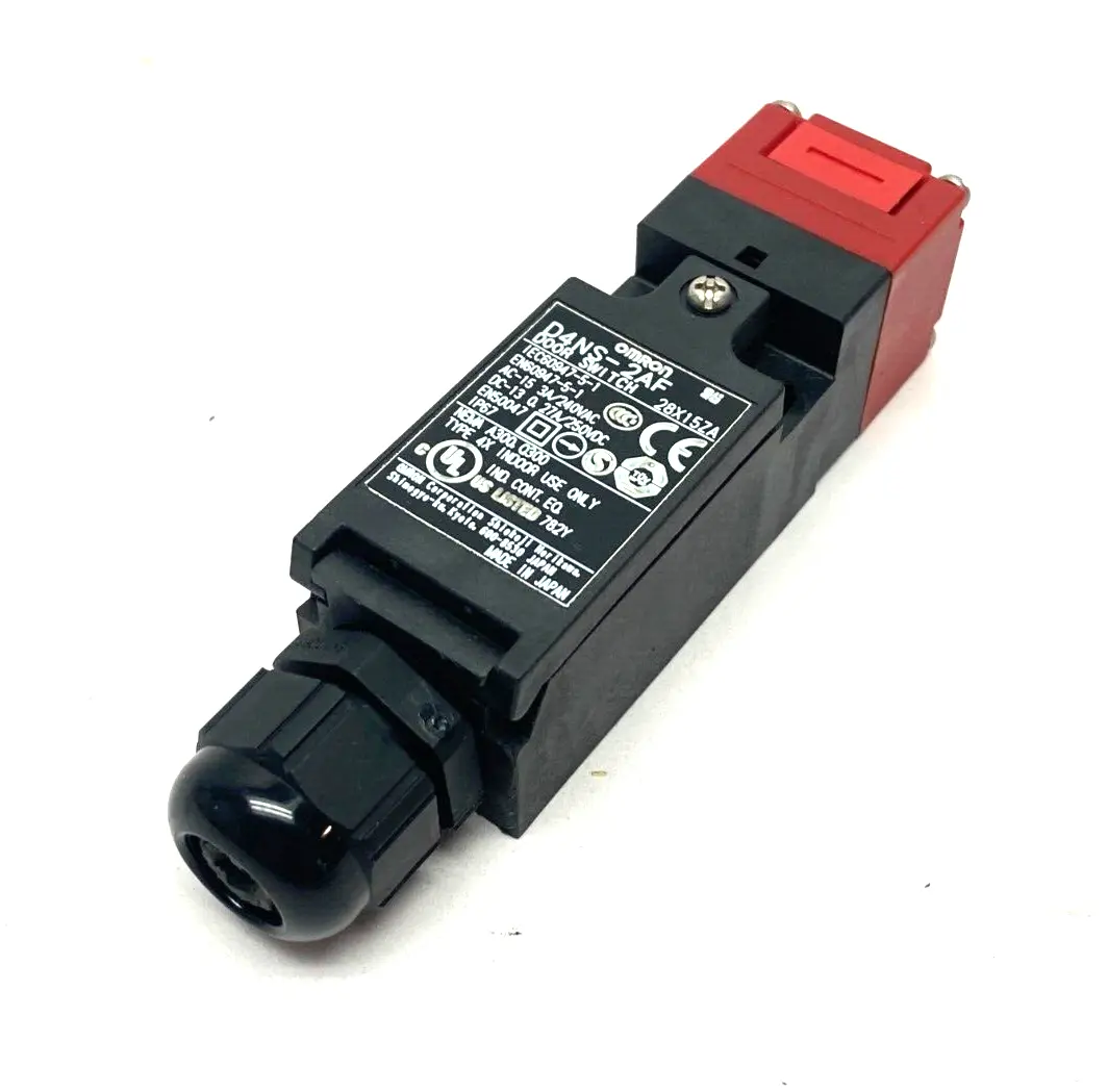 USED OMRON SAFETY DOOR SWITCH 3A/240VAC 27A/250VDC 28Z15ZA