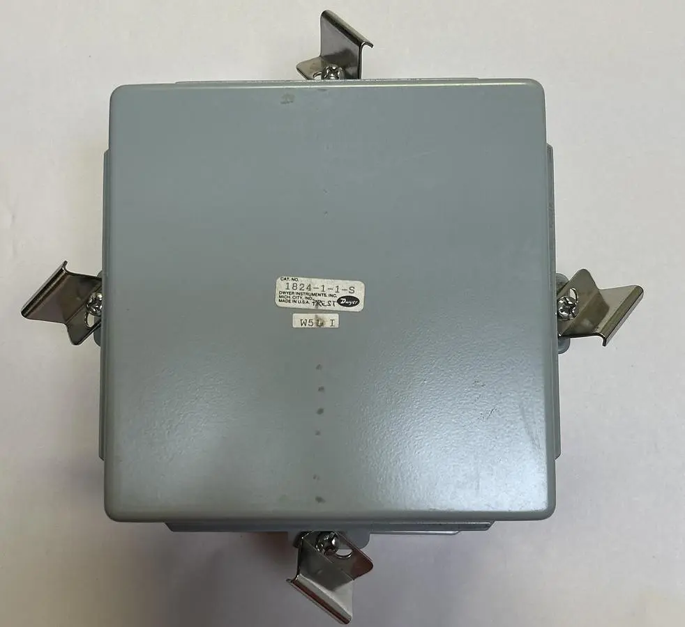 New | in-Stock DWYER 1824-1-1-S Miscellaneous Equipment (Electrical & Power) Ohio US | Surplus Asset Holdings #1237634