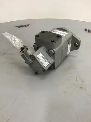 USED VICKERS V2010 1F12S4S