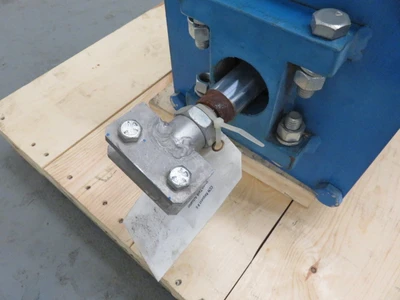 Pneumatic Actuator for Orbinox 16"-150 knife gate valve, Unused Spare Room