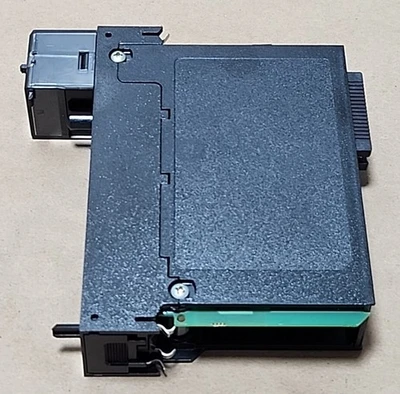 USED Allen-Bradley 1756-0B32