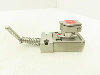 Allen Bradley 440T-MSALE10FC Guardmaster Trapped Key Interlock Switch No Key