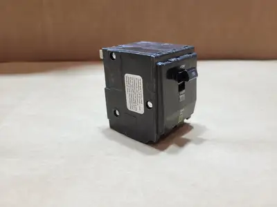 USED SQUARE D QO325