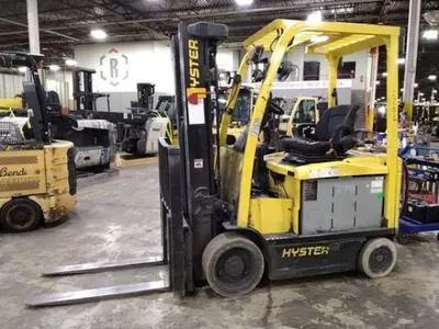 USED 2022 HYSTER E60XN-33
